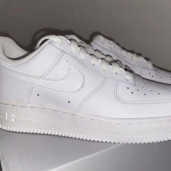 Nike Air Force 1 White – New Condition - Picture 1 of 6